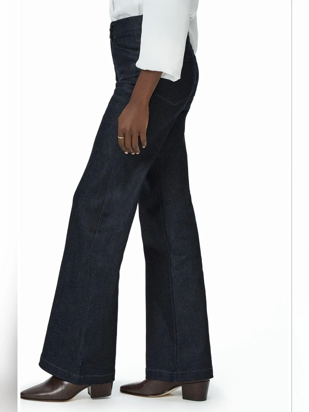 Paige Leenah Jolene Wide Leg Jeans in Montecito - Picture 3 of 11